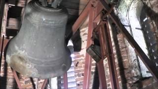 Hainsbach (SR) - St. Johannes: Glocke 1 (Turmaufnahme)