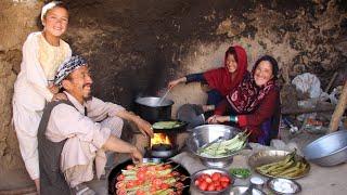 How Big Family cooks lunch with love and intimacy in a cave? Happy Children,village life Afghanistan