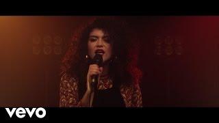 Karen Harding - Can't Feel My Face (Acoustic)