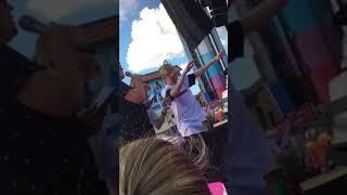 Martinus dancing || sommarkrysset