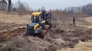 Ponsse Buffalo stuck in mud