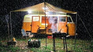 Camping im Regen mit dem klassischen VW-Wohnmobil | Van Life Camping ASMR