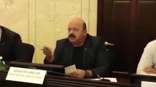 Губернатор Ставропольского края Владимир Владимиров уволил своего полпреда после грубого общения с г