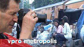 Tourists in the slums of Jakarta Indonesia - vpro Metropolis 2009