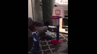 Javie Lents jr playing basketball