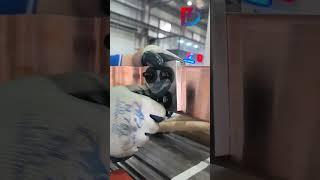 Fix the busbar on the 4000kVA three phase pad mounted transformer body