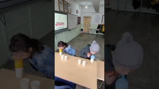 Balon ile bardak taşıma oyunu #oyun #yarışma #challenge #etkinlik #eğlence #çocuk #eğitim #shorts