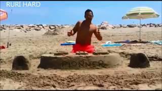 Hardstyle with sand in the beach