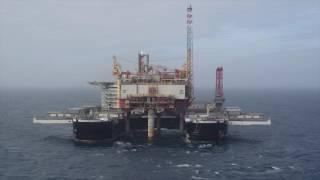 Pioneering Spirit removing the Yme topsides HD