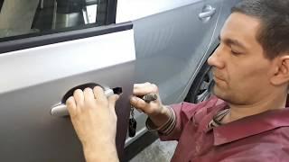 Как снять ручки дверей Volkswagen polo.фольцваген поло.снятие ручек  How to remove the handle on