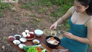 Alida made the fried rice with garlic and eggs, extra the grilled pork cutlet with honey