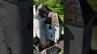  Château de Montaigne #travel #traveling #voyage #france #patrimoine #patrimoinefrancais  #drone