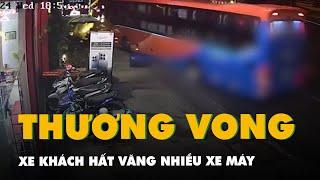 Xe khách đang chạy bất ngờ xoay vòng, hất văng nhiều xe máy khiến một nạn nhân tử vong