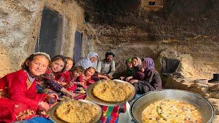 Kabuli Pulao Recipe from an Afghan Village: Family Style Cooking | Afghanistan village life