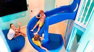 Vlad und Nikita Dream House mit zwei Indoor-Spielplätzen für Kinder