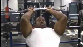 Yumon Eaton: Titanic Triceps!