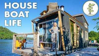 Living on a 4 Season Houseboat - Beautiful Floating Tiny House!