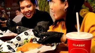 NOT YOUR ORDINARY BURGER | BLACK STAR BURGER | MUKBANG | MOSCOW | KRISS & KENNT