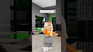 Bro made his Auntie KAREN I mean Maren look dumb… #shorts #roblox #comedy