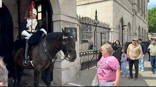 GET OUT! THREE TIMES THE KING’S GUARD CALLED HER ‼️