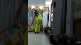 美娜子广场舞 更多各种视频|各种需求的视频QQ:64642324