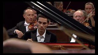 Dmitry Shishkin – Piano Concerto in E minor Op. 11 (final stage  of the Chopin Competition 2015)