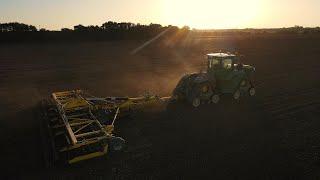 John Deere 9RX - Bednar 10M | Préparation de semis au COUCHER DE SOLEIL in France 