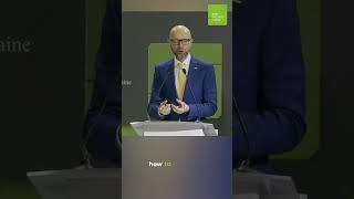 Arseniy Yatsenyuk: PUTIN WANTS TO PLAY GOLF ON A HOCKEY RINK #KSF #KSF2025