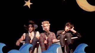 PALAYE ROYALE - Dying In A Hot Tub (Official Music Video)
