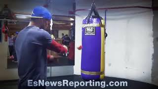 ЛОМАЧЕНКО  ⁄ LOMACHENKO hand u0026eye coordination drill FIGHT BALL EsNews Boxing