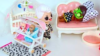 WHILE THE NANNY WAS SLEEPING, THE THIEF TOOK THE KIDS AWAY Dolls LOL LOL surprise funny Cartoons