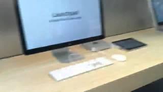 Apple Store @ the Highland Village in Houston, Tx 5