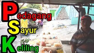 PEDAGANG SAYUR KELILING DENGAN MOBIL PICK UP