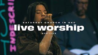 How Modern Worship Music Brings Heaven To Earth?