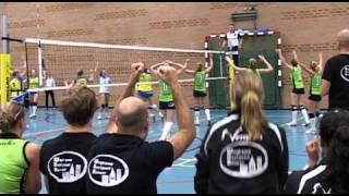 Unieke broedertwist op volleybalveld