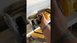 Dewalt DCW600 cordless trim router