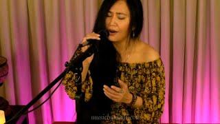 Madi - {မဒီ} အထီးကျန်သူ (Acoustic Sessions)