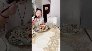 今天玩选一选！ #搞笑吃播 #food #吃货推荐官  #funny #剧情 #eat  #挑食 #tiktok #cooking  #好吃还顶饱 #夫妻 #万万没想到 #反转