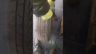  30 SANİYEDE Patlak Lastik Tamiri - Lastik Fitil Atma - Tyre Puncture Repair Kit Tutorial #Shorts