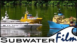 Detailed  RC Luxury Yacht - Offshore Meeting HAMBURG | Show in Planten un Bloomen!