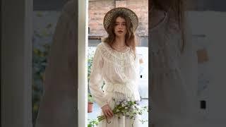 Simple Retro | Isabella Round Neck Lace Cotton Blouse | 2025 S/S