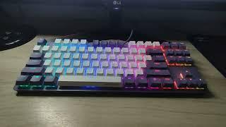 Сравнение METOO ZERO  и Red Square Keyrox TKL