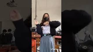 tiktok cewe cantik SMA  #cewekjoget #cewektiktok (3)