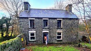 ABANDONED Horror House Filled With Rotting BODIES And COFFINS Hidden In The UK