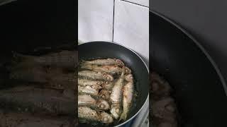 Frying Spratt fish good for your health