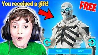 Gifting Little Bro *NEW* Season OG Pass in Fortnite! (FREE)