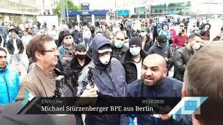 Junger Ex-Moslem wird von Moslems bei BPE in Berlin bedrängt