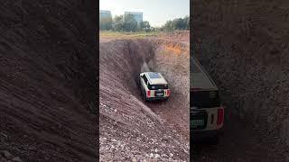 BYD Leopard 5 off-road pit climbing performance