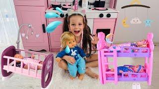 Kız Oyunları!Ada ile Bebeği Oyuncak Beşikleri!Oyuncak Bebek Bakma Videosu,Kız Oyunları@ToysandFun