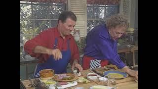 Julia & Jacques: Cooking at Home (S01E01)